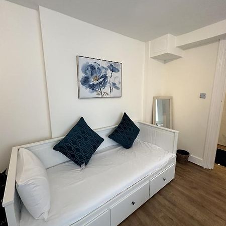 Knightsbridge Harrods Studios Лондон Экстерьер фото