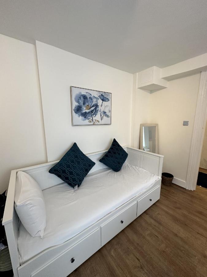 Knightsbridge Harrods Studios Лондон Экстерьер фото